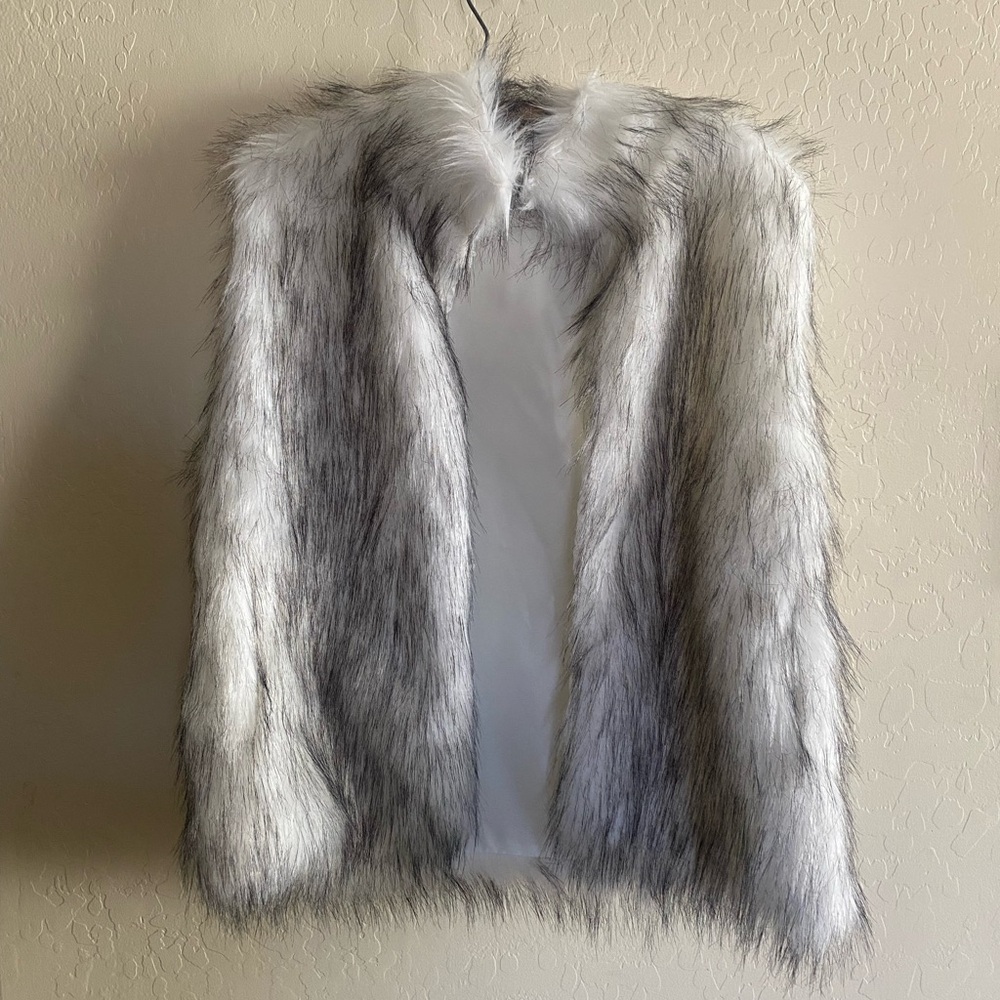Women's Faux Fur Vest - Gray